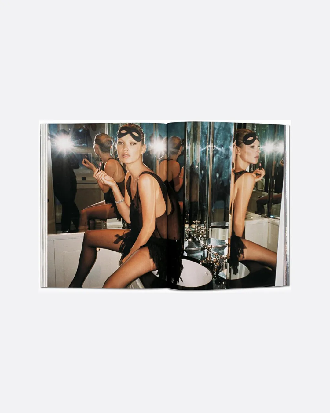 Kate Moss by Mario Testino - 4
