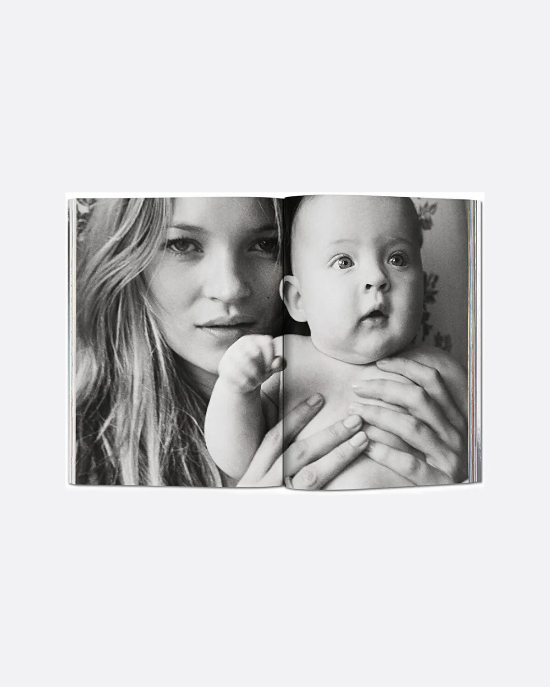 Kate Moss by Mario Testino - 0