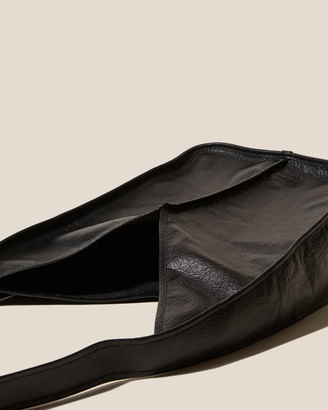 Calella Crossbody Tumbled Siyah Kadın Omuz Çantası - 3